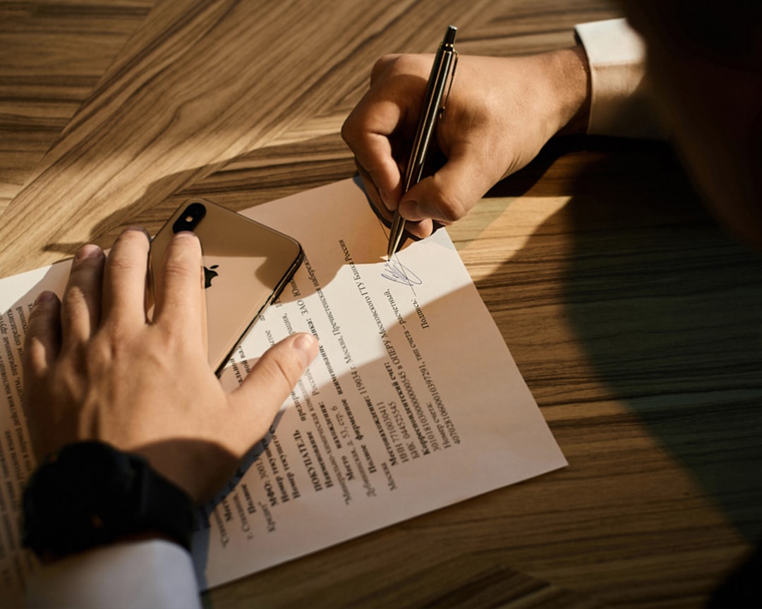 Korean apartment contract signing